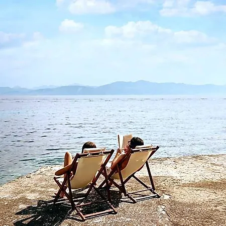 Agali Paxos Gaios